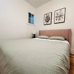 Charming 3Br Getaway, Free Parking & Near Metro