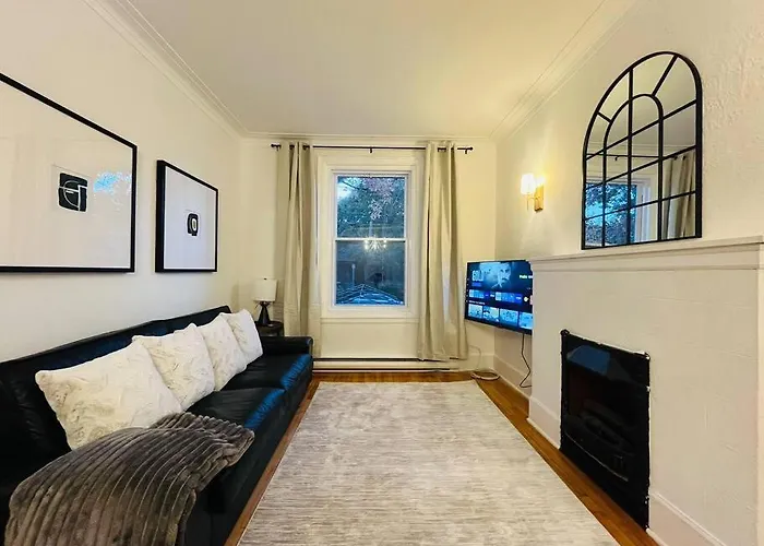 Charming 3Br Getaway, Free Parking & Near Metro