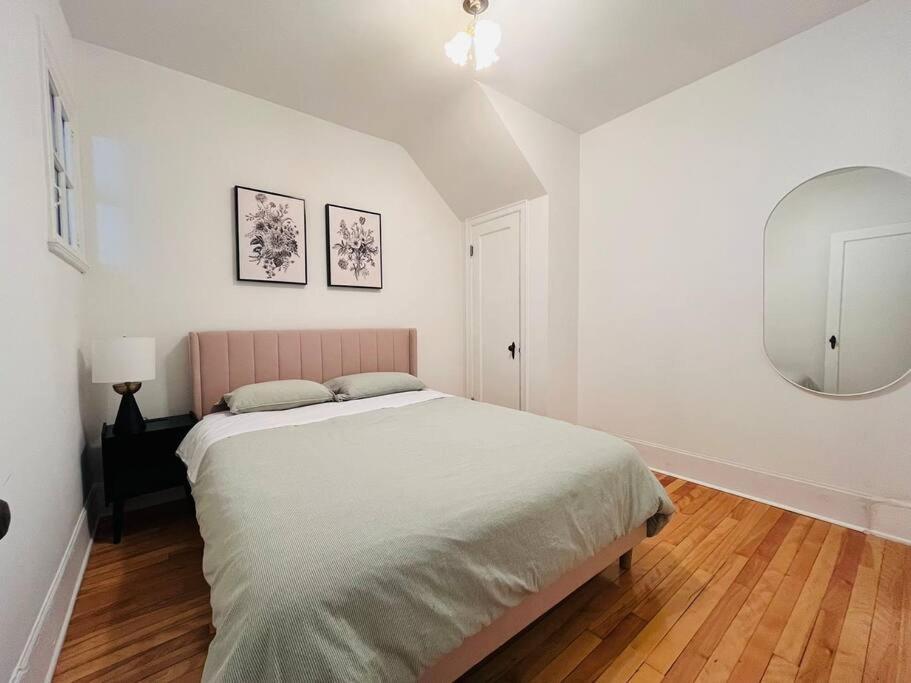 Charming 3br Getaway, Free Parking & Near Metro Apartamento Montreal