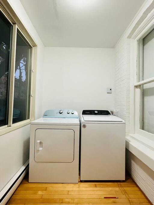 Charming 3br Getaway, Free Parking & Near Metro Apartamento Montreal